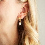 Virtue FLAT SEMI CIRCLE MINI PEARL EARRINGS