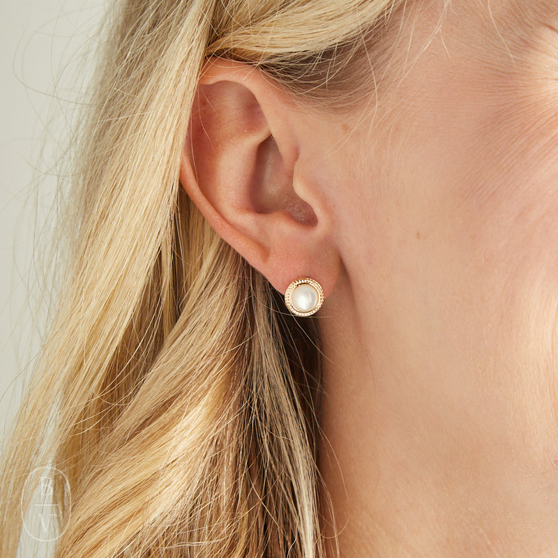Virtue ABALONE PETITE ROPE TRIM STUD EARRINGS