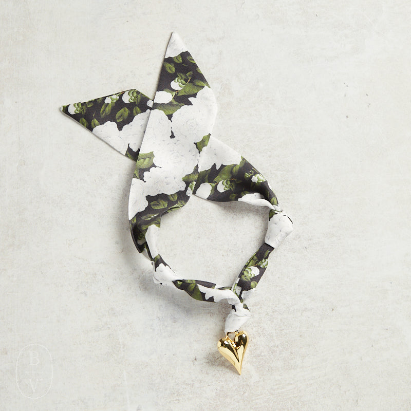 Virtue PUFF HEART ON SCARF NECKLACE White Rose