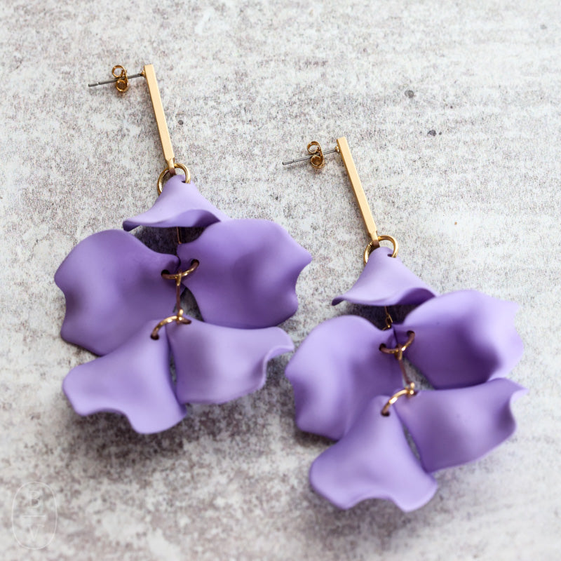Virtue GOLD BAR POST HYACINTH EARRINGS Lavender