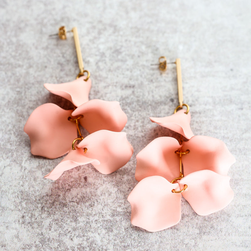 Virtue GOLD BAR POST HYACINTH EARRINGS Light Pink