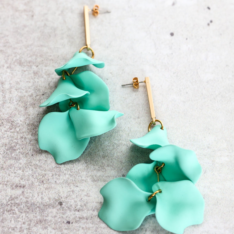 Virtue GOLD BAR POST HYACINTH EARRINGS Mint