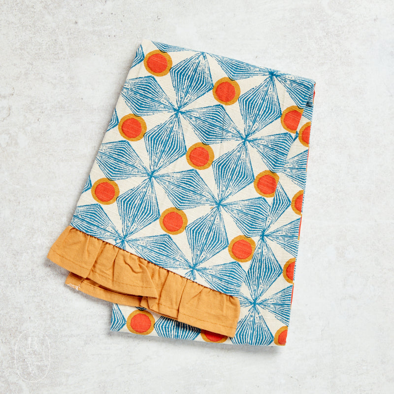 Creative Co-op PATTERN AND RUFFLE PRINTED TEA TOWEL Blue