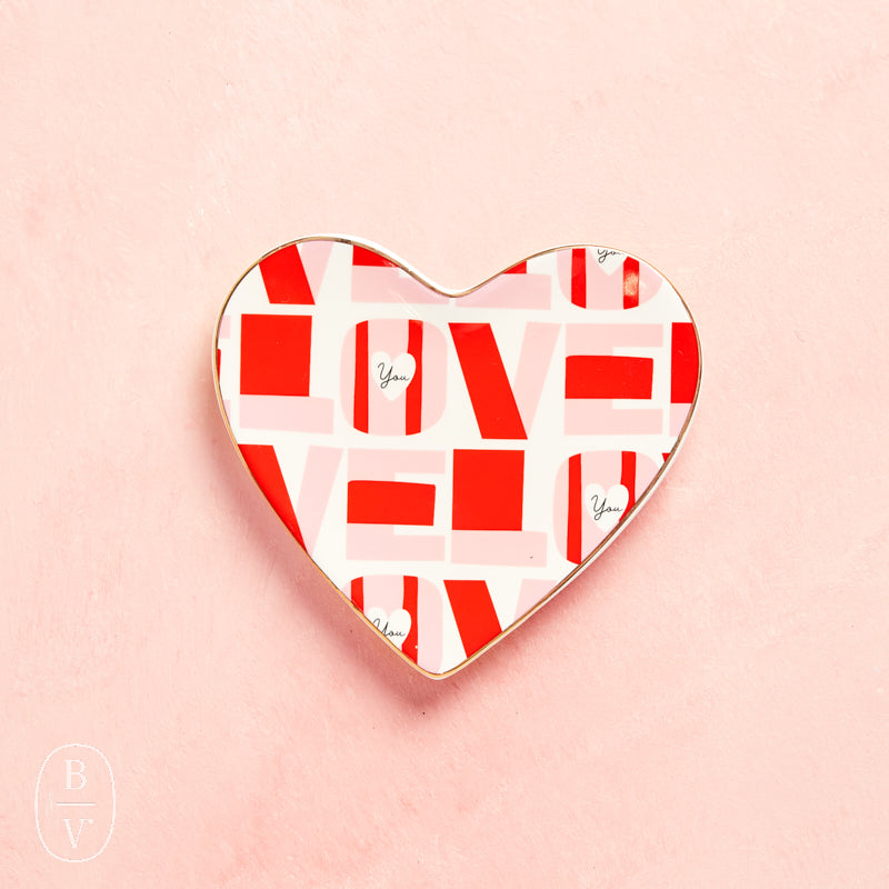 One Hundred 80 Degrees XO HEART PLATE Love Full Pattern