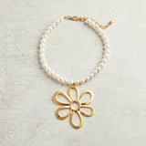 Virtue GOLD OPEN DAISY PEARL NECKLACE White