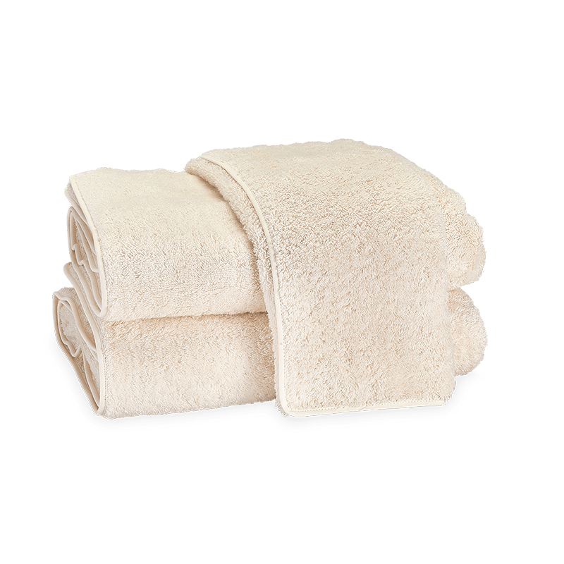 Matouk CAIRO STRAIGHT PIPING BATH TOWEL Ivory Ivory