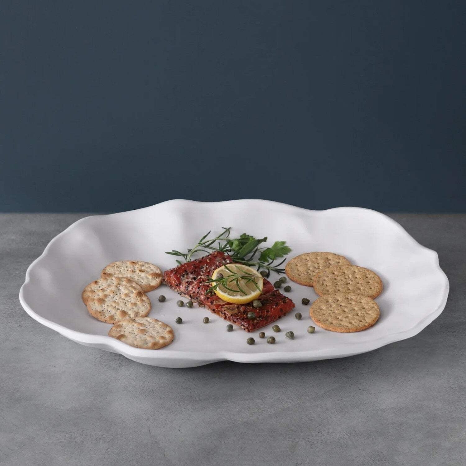 Beatriz Ball VIDA NUBE OVAL PLATTER