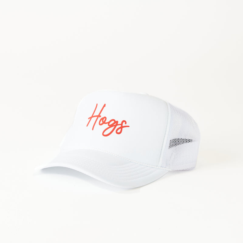 Littlebrightbird GAMEDAY PUFF SCRIPT TRUCKER HAT Hogs White