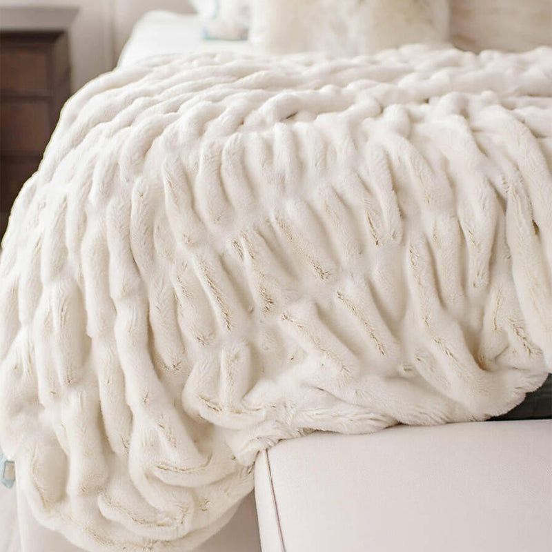COUTURE COLLECTION MINK THROW