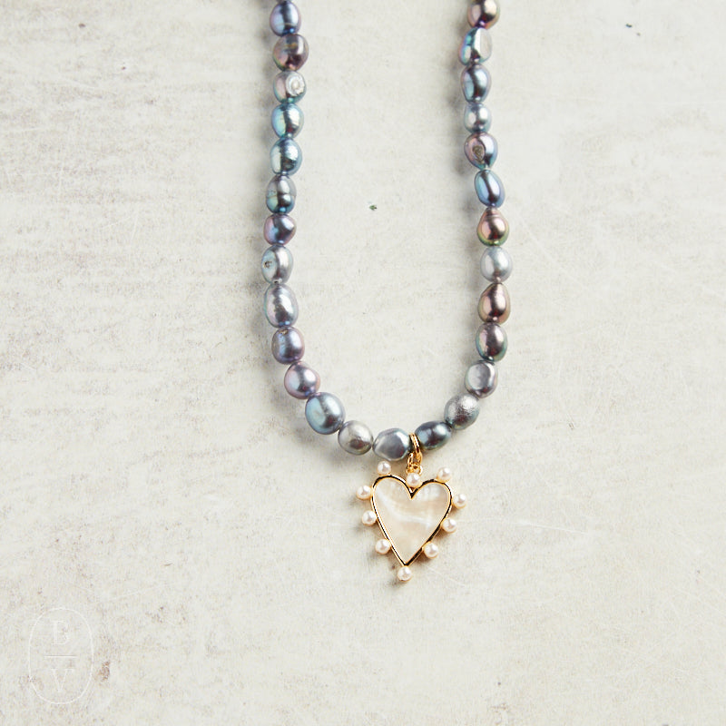Virtue STUDDED PEARL HEART PEARL NECKLACE Peacock