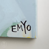 EMYO WALKING IN LISBON