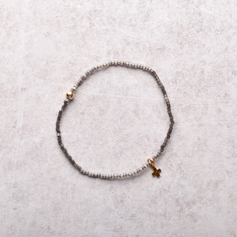 HOPE CLASSIC SIGNATURE CROSS SMALL GOLD CHARM BRACELET FW26