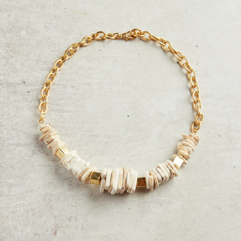 Virtue GOLD ACCENT MAGNESITE CHIP NECKLACE Cream