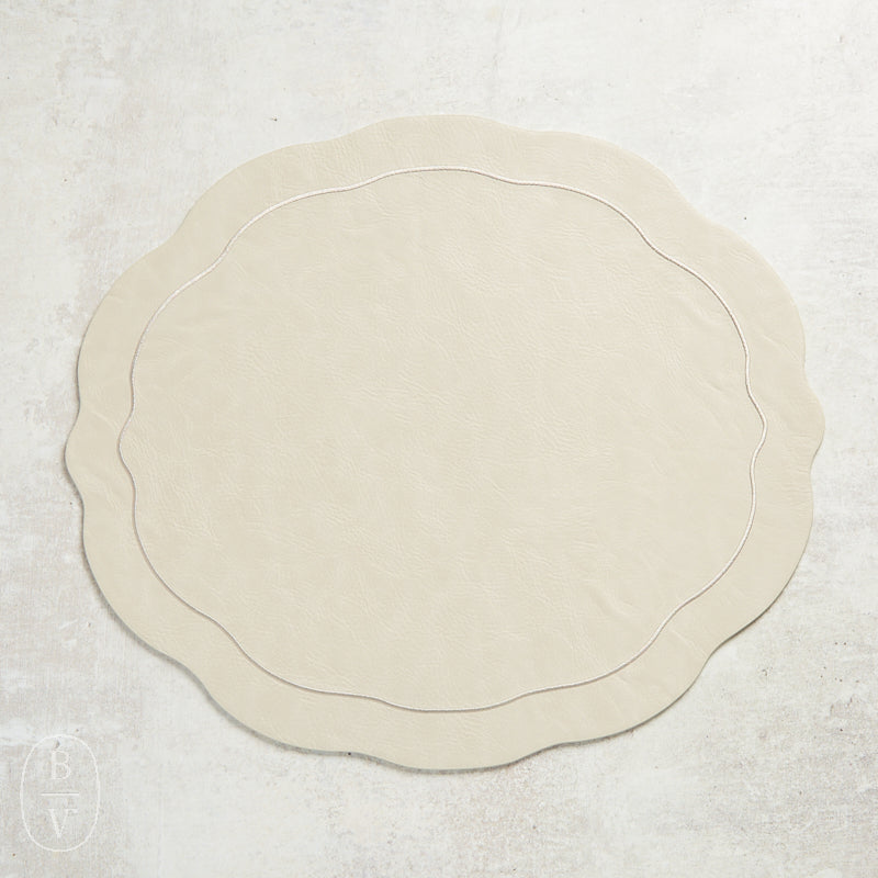 Kim Seybert TAILORED PLACEMAT Ivory