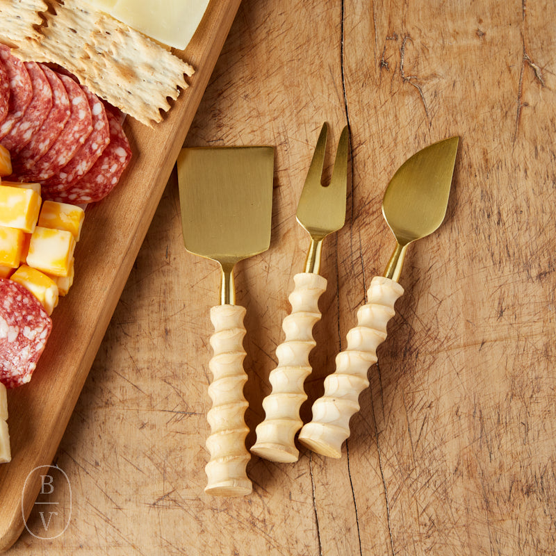 Bloomingville CARVED HANDLE CHEESE KNIVES SET OF 3