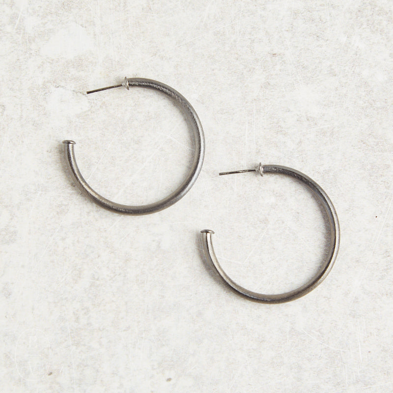 Sheila Fajl EVERYBODYS FAVORITE HOOPS Gun Metal 1.5 inch