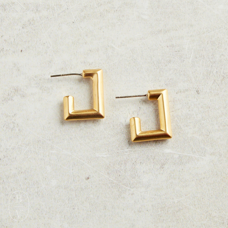 Virtue MEDIUM SQUARE BRUSHED HOOP EARRINGS Gold