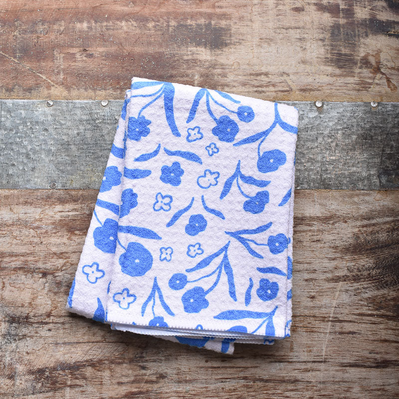 Geometry BLOOMING BLUE BAR TOWEL