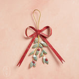 Creative Co-op METAL BOW AND MISTLETOE WALL DECOR