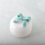 Illume CERAMIC BOW CANDLE