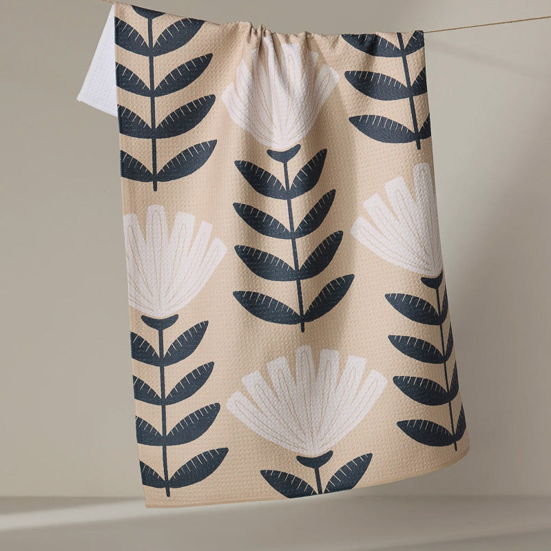 Geometry GLORIA TEA TOWEL