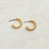 Virtue SMALL TWISTED ROPE HUGGIE EARRINGS Gold
