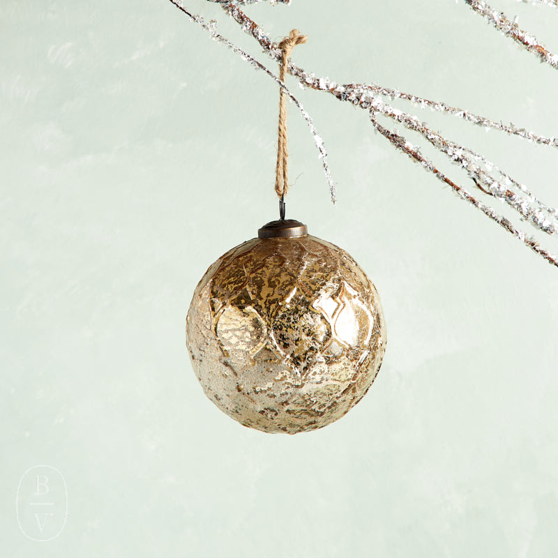 A and B Floral QUATRAFOIL GLASS BALL ORNAMENT