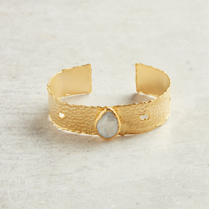 Virtue THE LADY LUXE CUFF BRACELET Pearl