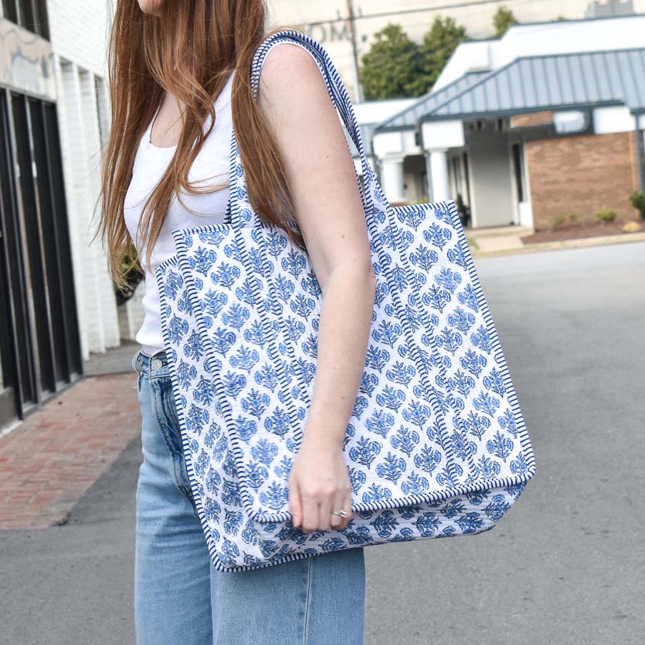 Queens Designs REGULAR QUILTED TOTE BAG