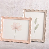 HM RESIN SCALLOPED PICTURE FRAME