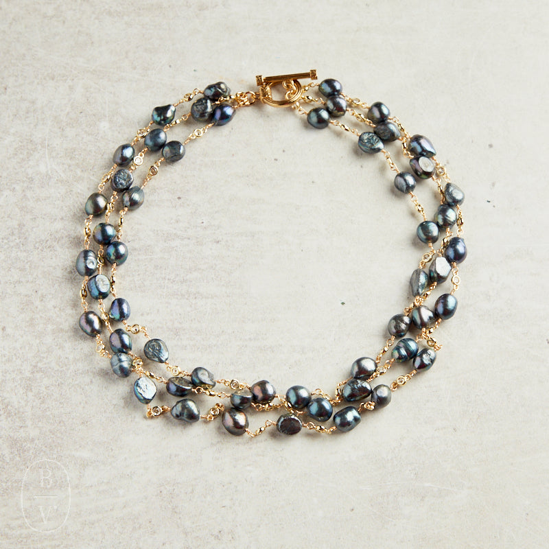 Virtue PEARL ROSARY TRIPLE LAYER NECKLACE PLAIN Peacock Gold