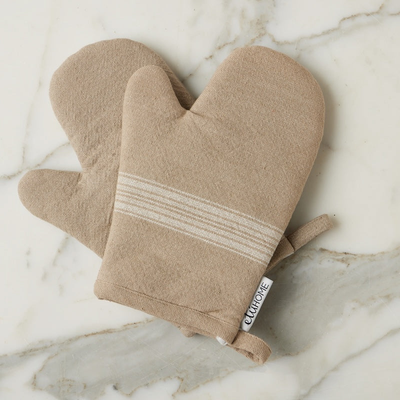 Europe 2 You OVEN MITT SET OF 2 Vintage White Stripe