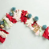 Creative Co-op HANDMADE POM POM AND BELL GARLAND Multicolor 72