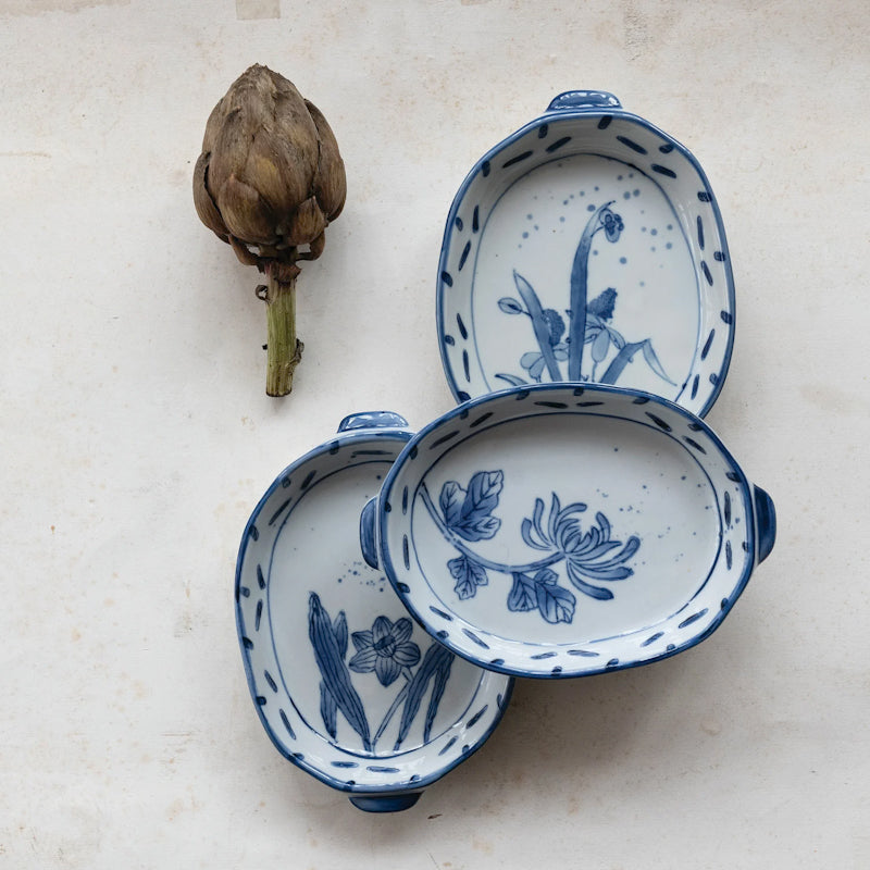 Creative Co-op BLUE FLORAL DESIGN STONEWARE BAKER