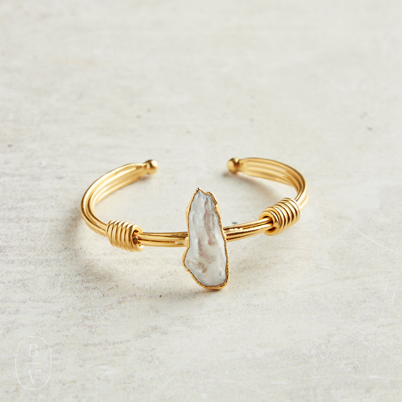 Virtue THE BETHANY WRAPPED CUFF BRACELET Biwa Pearl