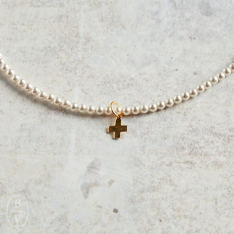 eNewton Design CLASSIC SIGNATURE CROSS GOLD CHARM CHOKER