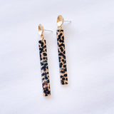 Virtue GOLD ROUND HAMMERED POST ACRYLIC BAR EARRINGS Spotted Cheetah