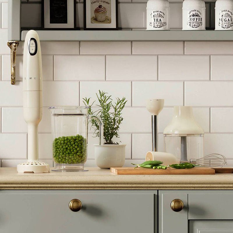 SMEG TRITAN HAND BLENDER WITH ACCESSORIES