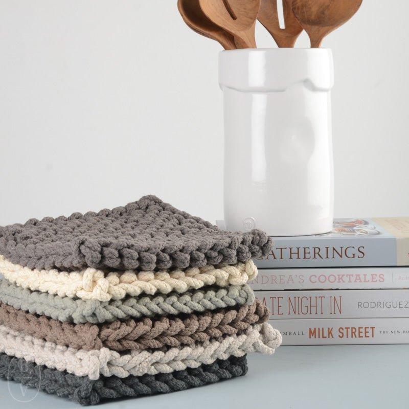 Creative Co-op SQUARE COTTON KNIT POT HOLDER