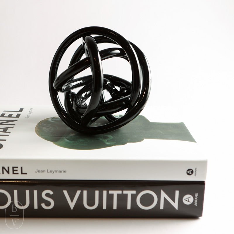 Louis Vuitton, Accents, Host Pick Louis Vuitton Wrapped City Guide Gift