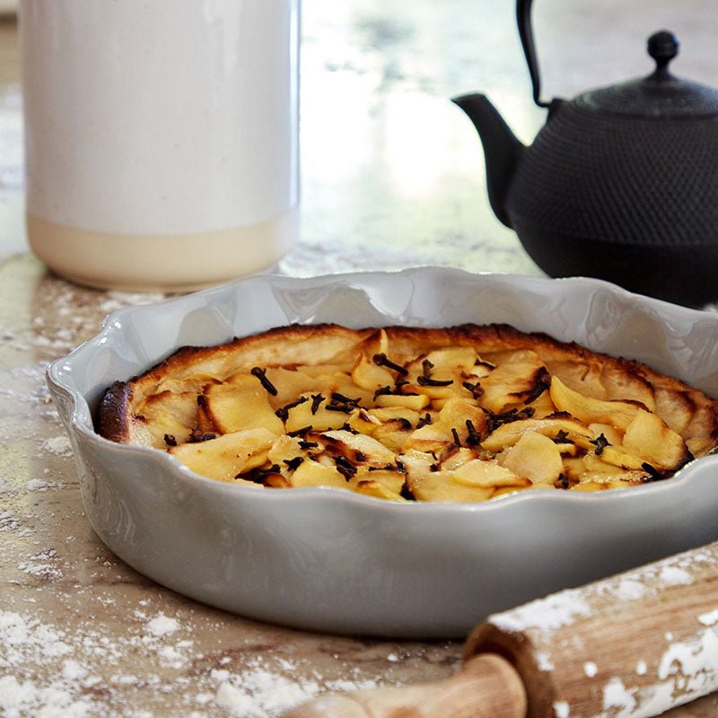 Casafina RUFFLED PIE DISH