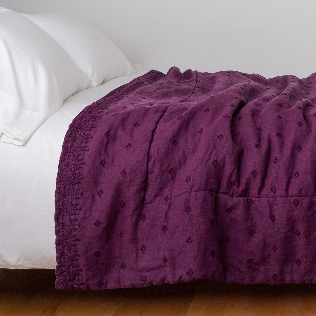 Bella Notte Linens INES THROW BLANKET Fig Bed End_52x95