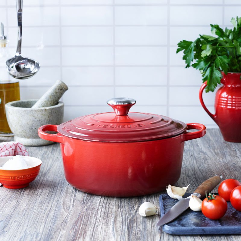 Le Creuset ROUND DUTCH OVEN