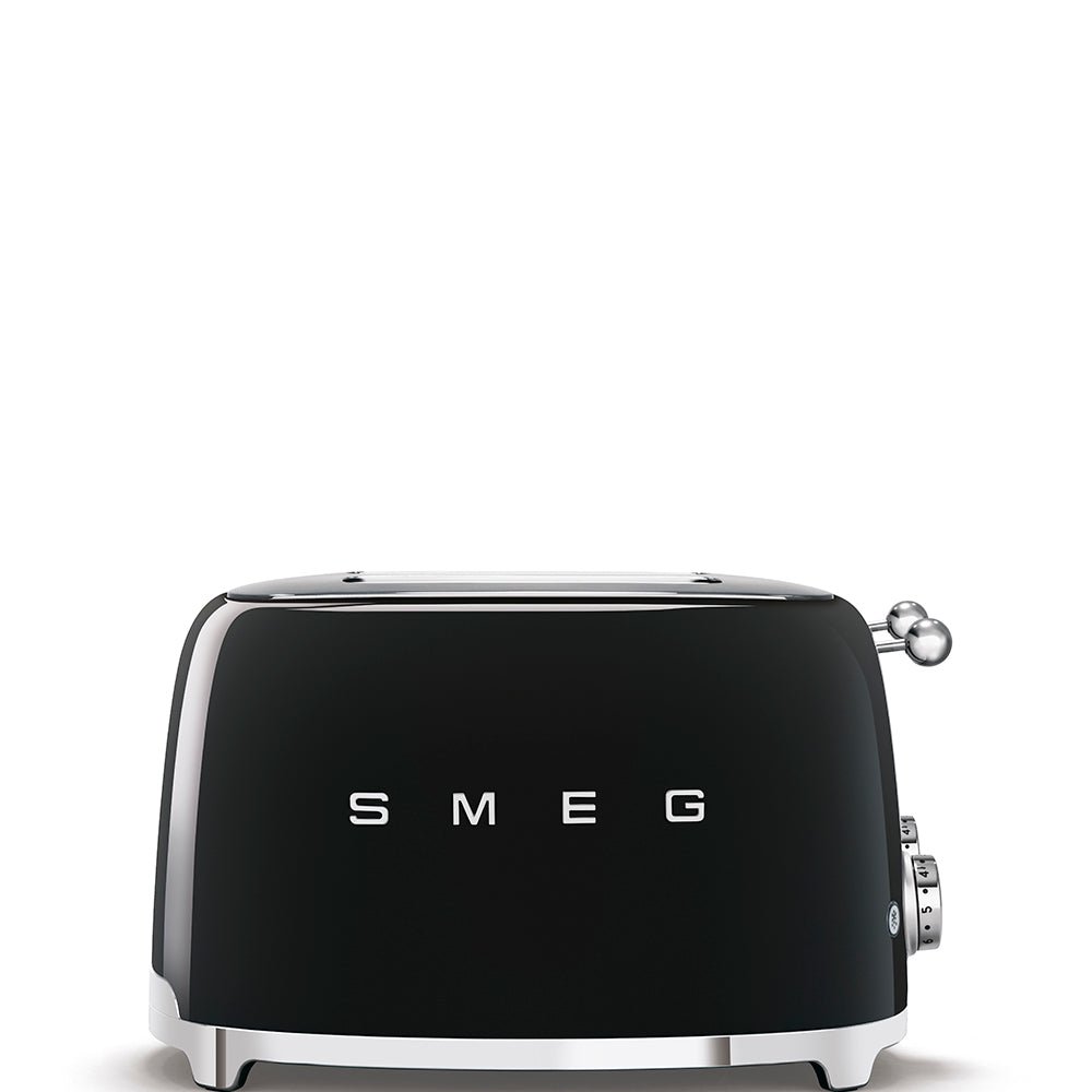 Our Official Review of the Smeg '50s Retro Toaster