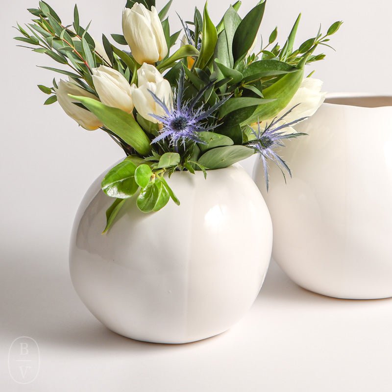 Alex Marshall Studios SPHERE VASE Gloss White Stripe