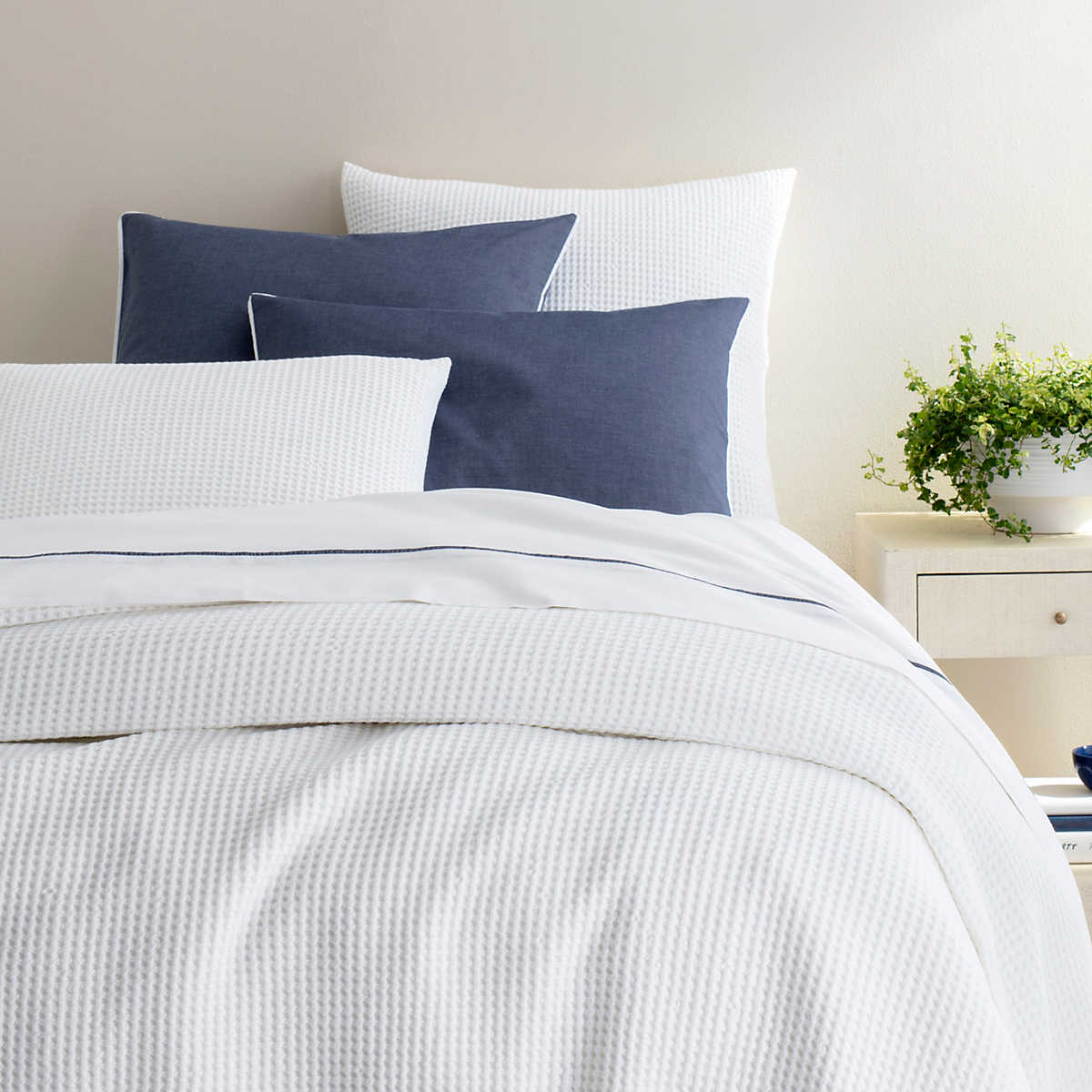 Pine Cone Hill Annie Selke BUBBLE MATELASSE SHAM White