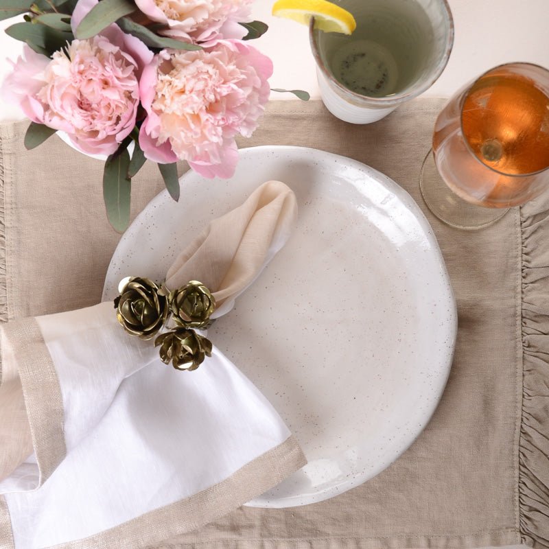 Etta B Pottery FARMHOUSE ROUND DINNER PLATE Simply White
