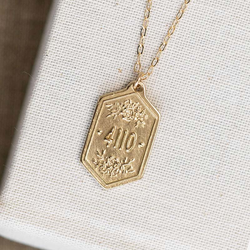 Madison Sterling Jewelry BIBLE VERSE PENDANT NECKLACE Bronze Isaiah 41:10