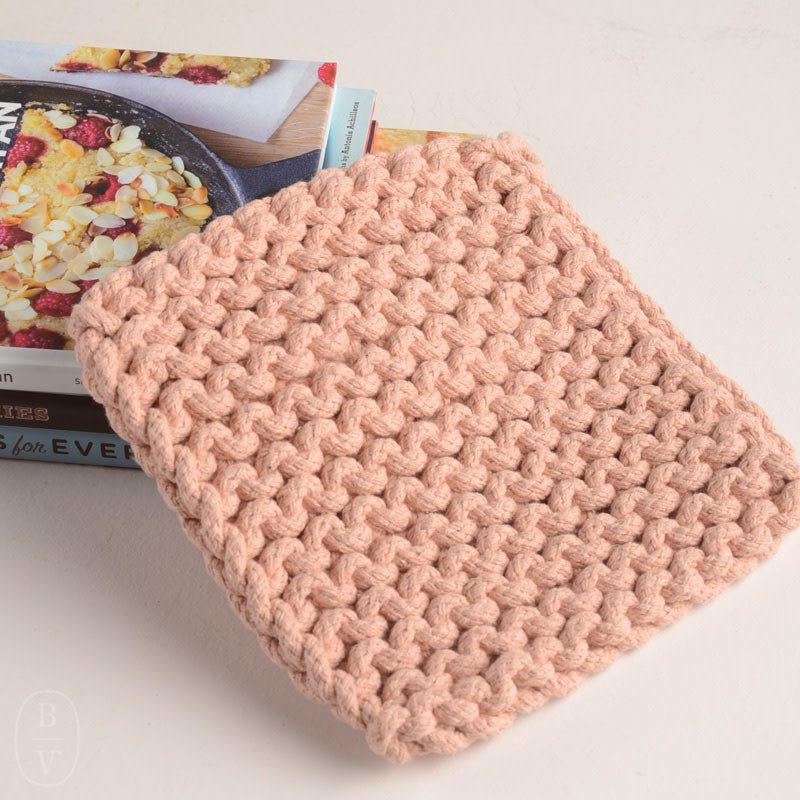 Creative Co-op SQUARE COTTON KNIT POT HOLDER Coral