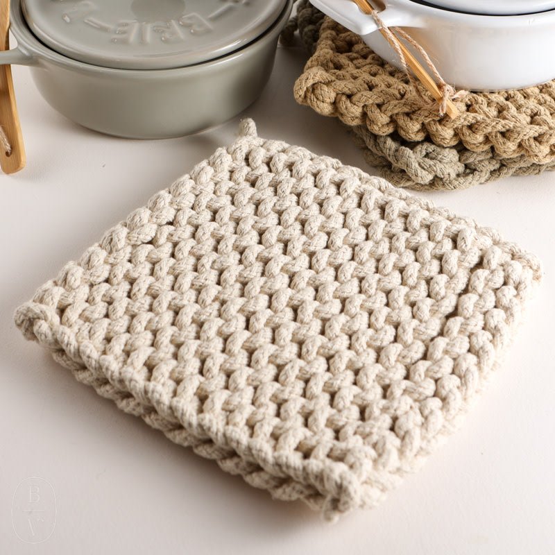 Creative Co-op SQUARE COTTON KNIT POT HOLDER Ivory